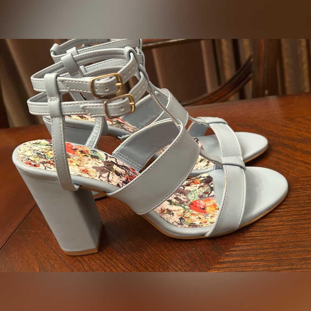 Sergio Zelcer Light Blue Sandal Size 9